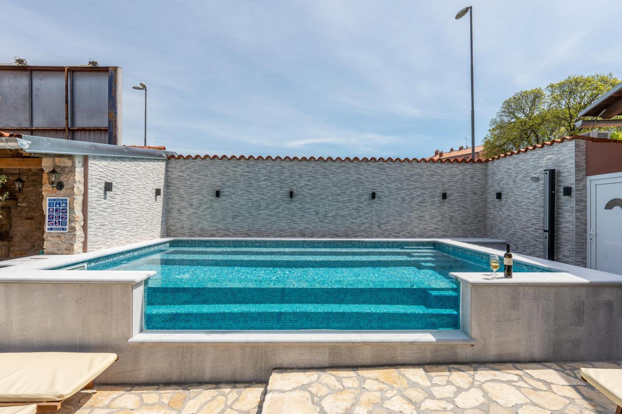 Apartment Anitea Pula Exterior photo